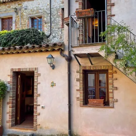 Διαμέρισμα La Casetta Nel Cortile *